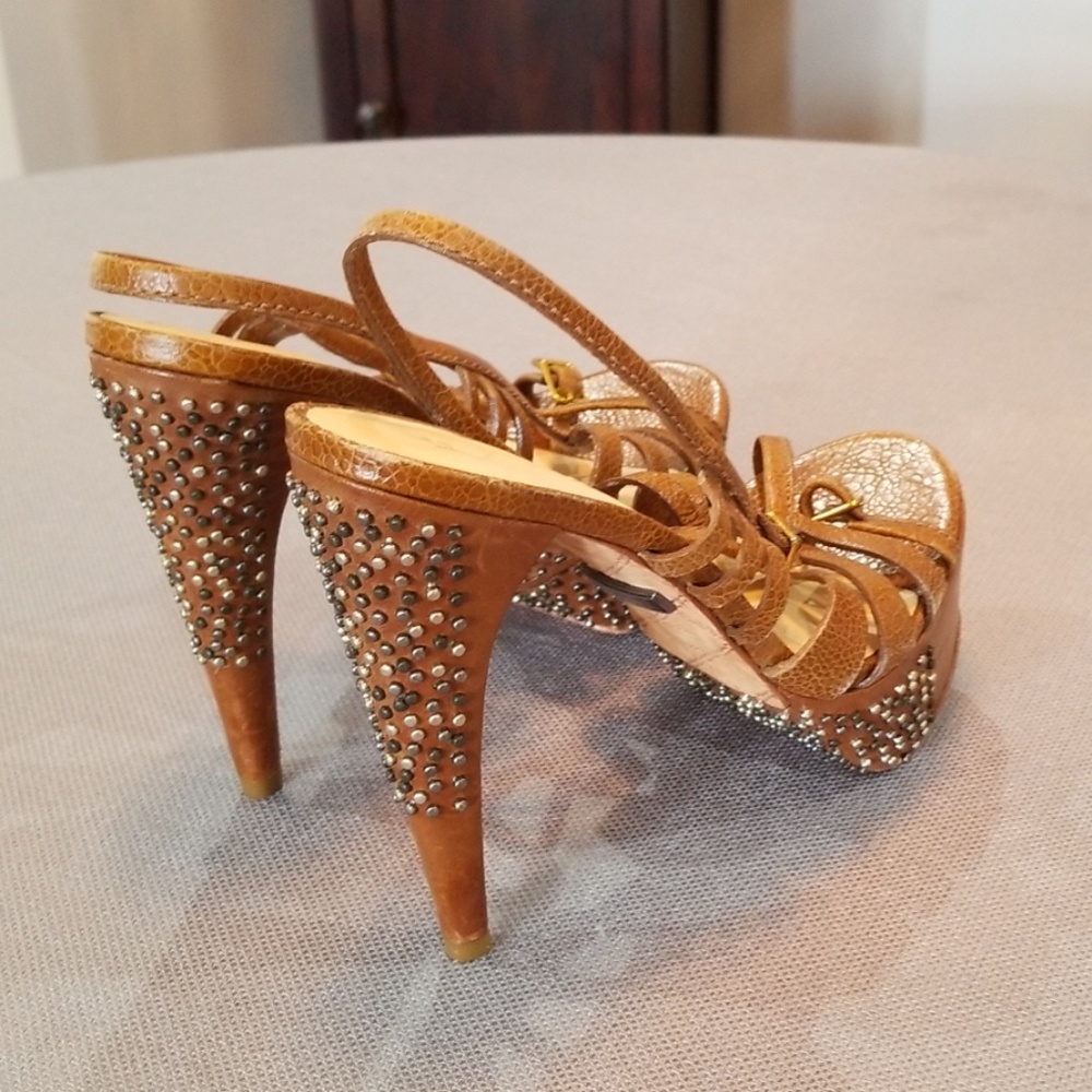 Heels strappy